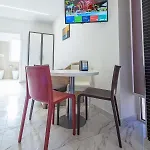 Lejlighedshotel Mariaelena - Momena 3*