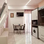 Lejlighedshotel Mariaelena - Momena 3*