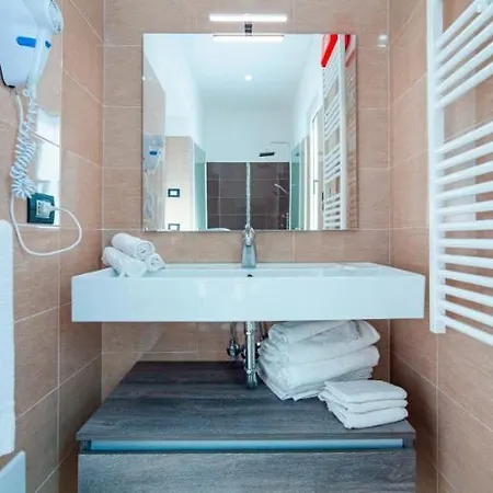 Aparthotel Mariaelena - Momena Rossano Stazione