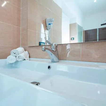 Mariaelena - Momena Rossano Stazione