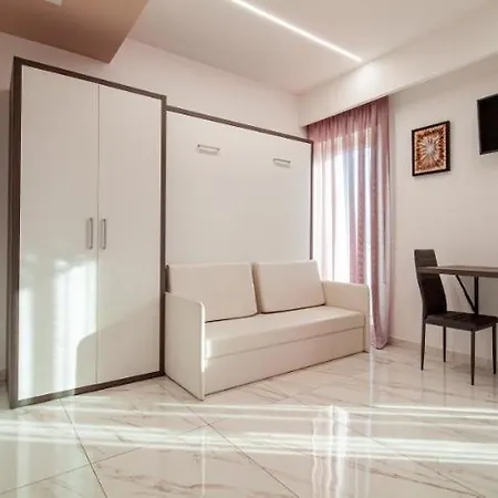 Mariaelena - Momena Aparthotel Rossano Stazione